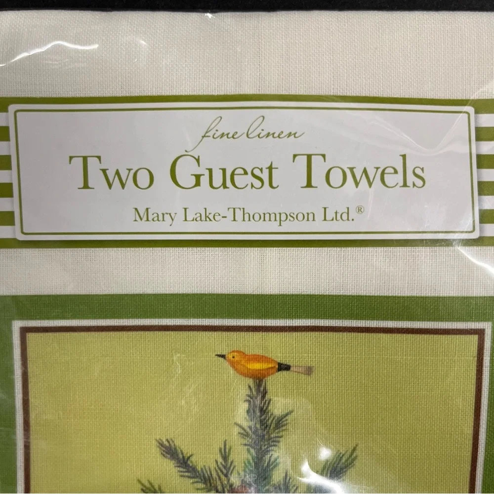 Mary Lake-Thompson Ltd. Guest Towels Fine Linen Pair Christmas Tree Solstice New
